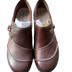 CC Cheyn Misha Brown Leather Clarks for Women. NIB